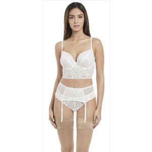 FREYA SOIRÉE LACE GARTER BELT ⭐️IN STORES⭐️